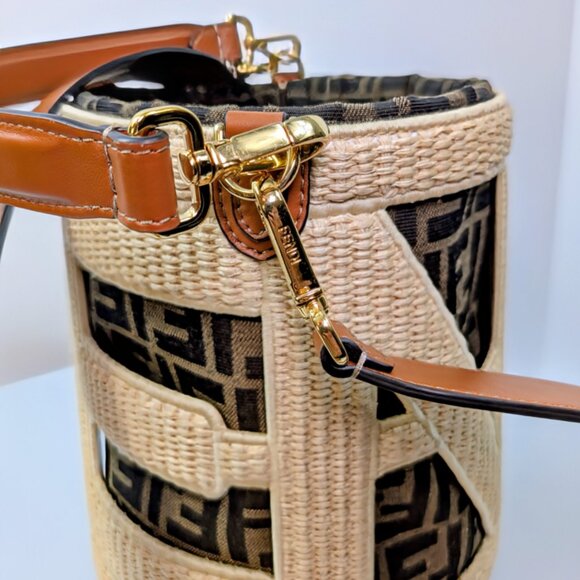 Fendi Step Out Bucket Bag Straw and Zucca Canvas Medium with Rare Strap - Picture 6 of 16